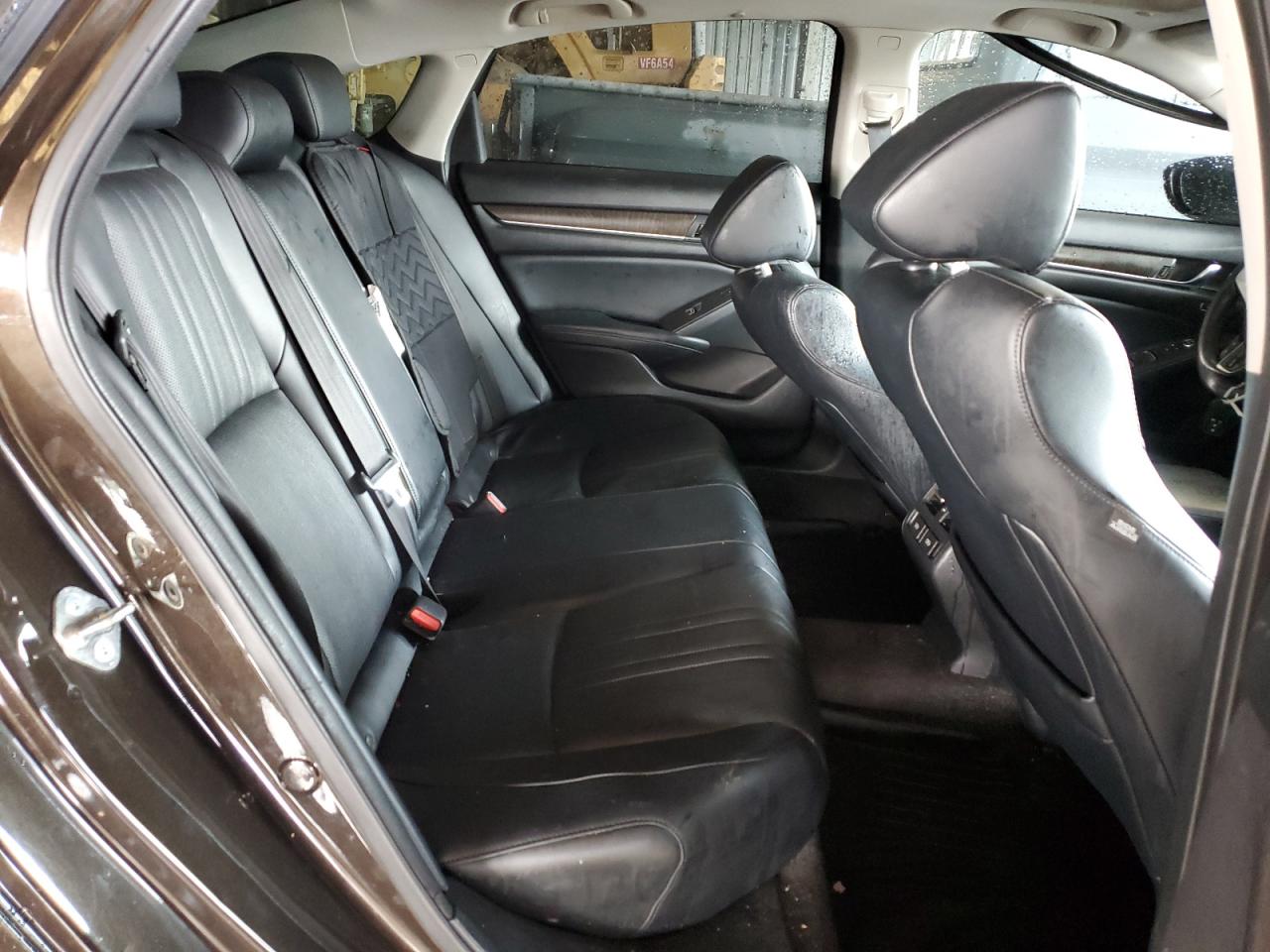 1HGCV1F96JA038663 HONDA ACCORD 2018