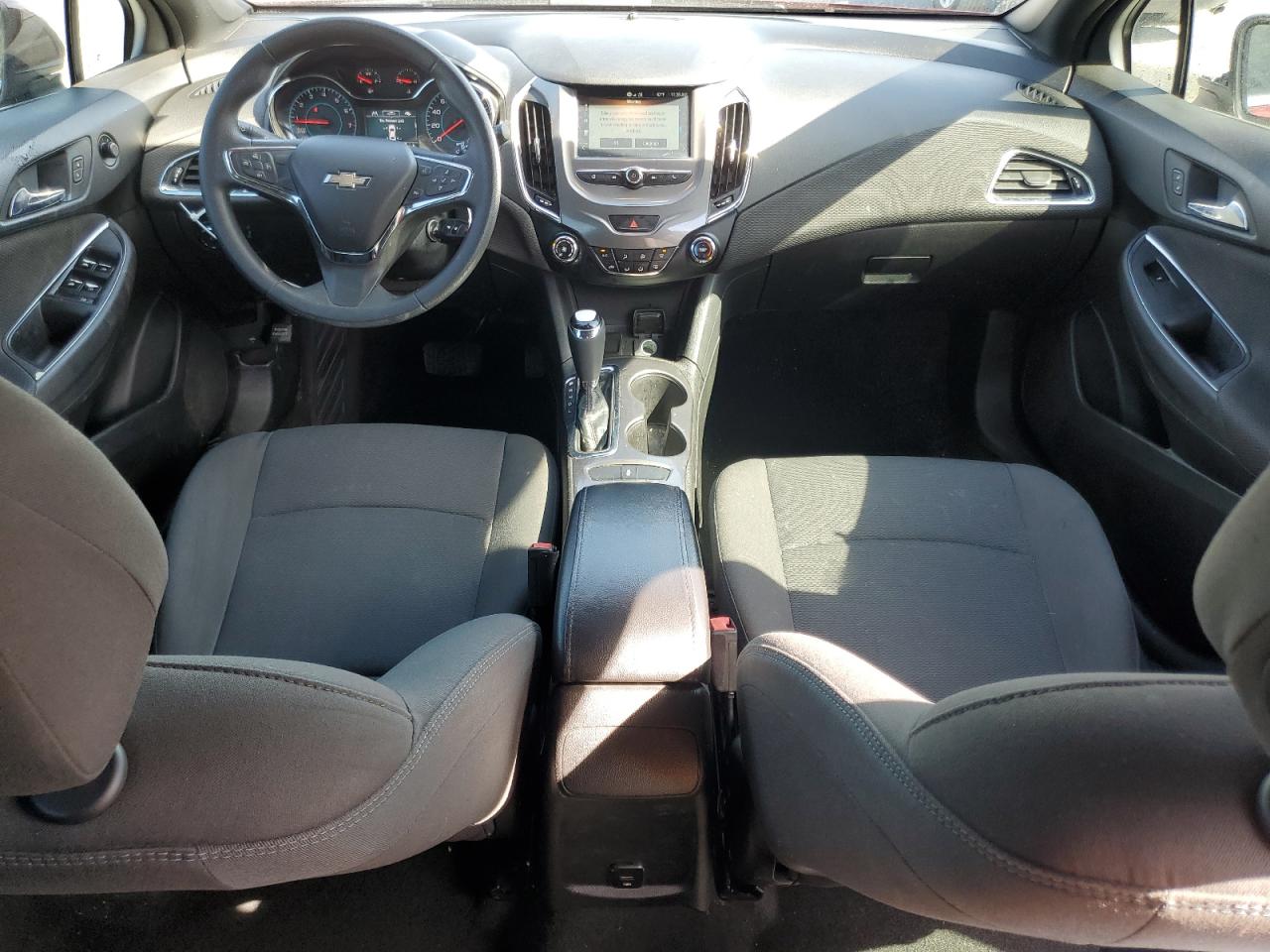 3G1BE6SM3HS568608 CHEVROLET CRUZE 2017