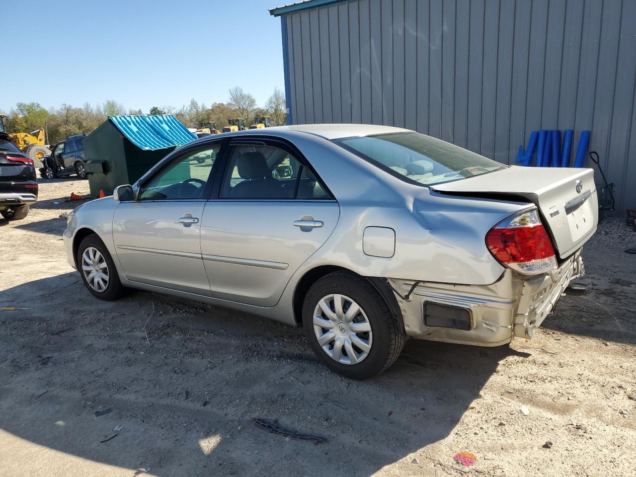 2005 Toyota Camry - Image 2