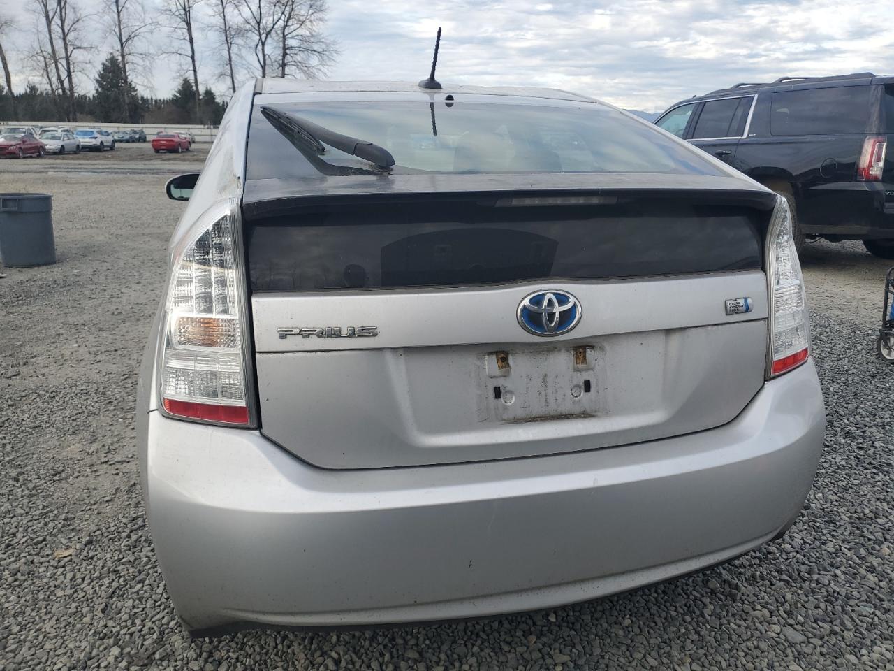 2010 Toyota Prius - Image 6