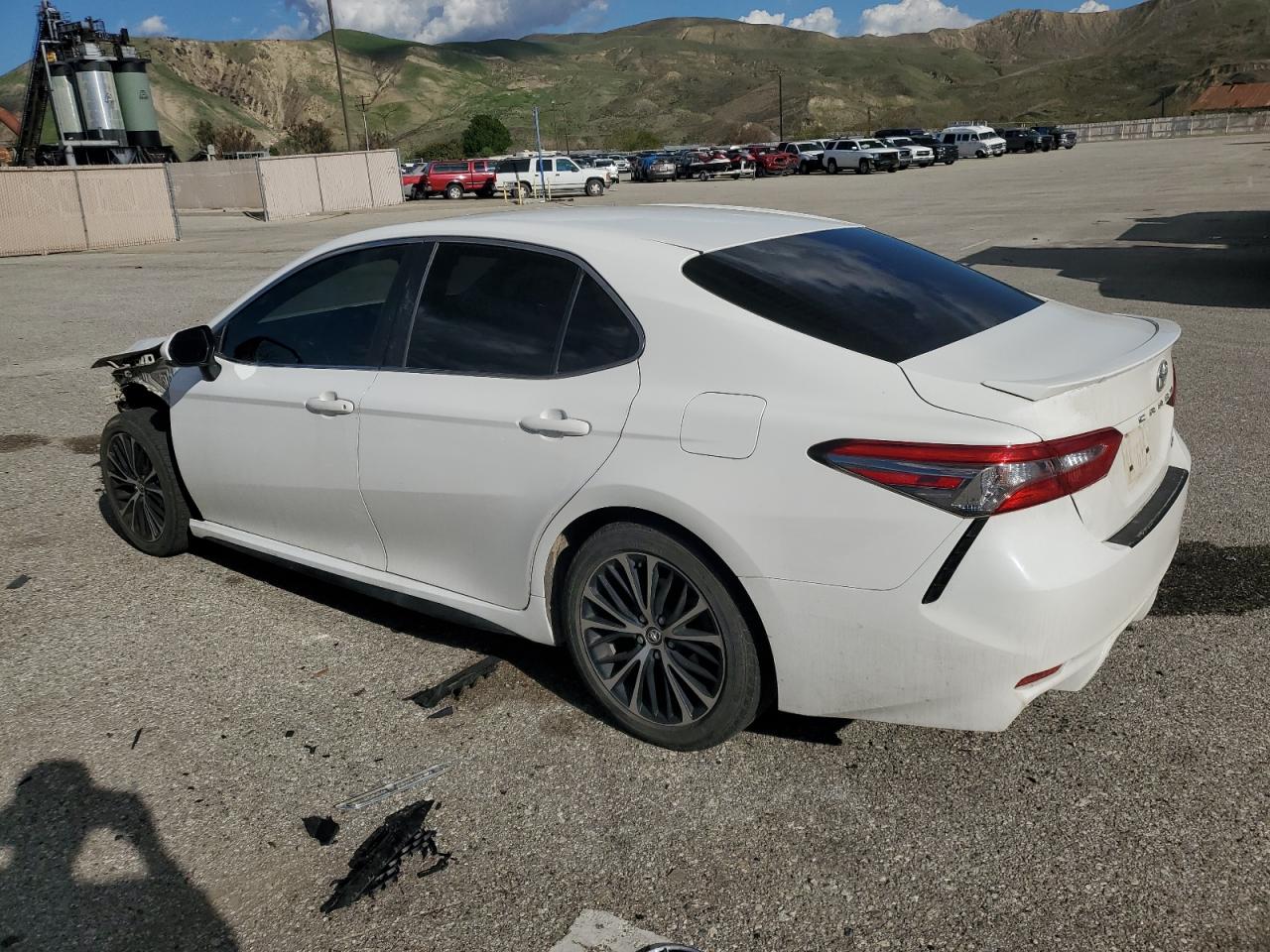 JTNB11HK2J3072802 TOYOTA CAMRY 2018