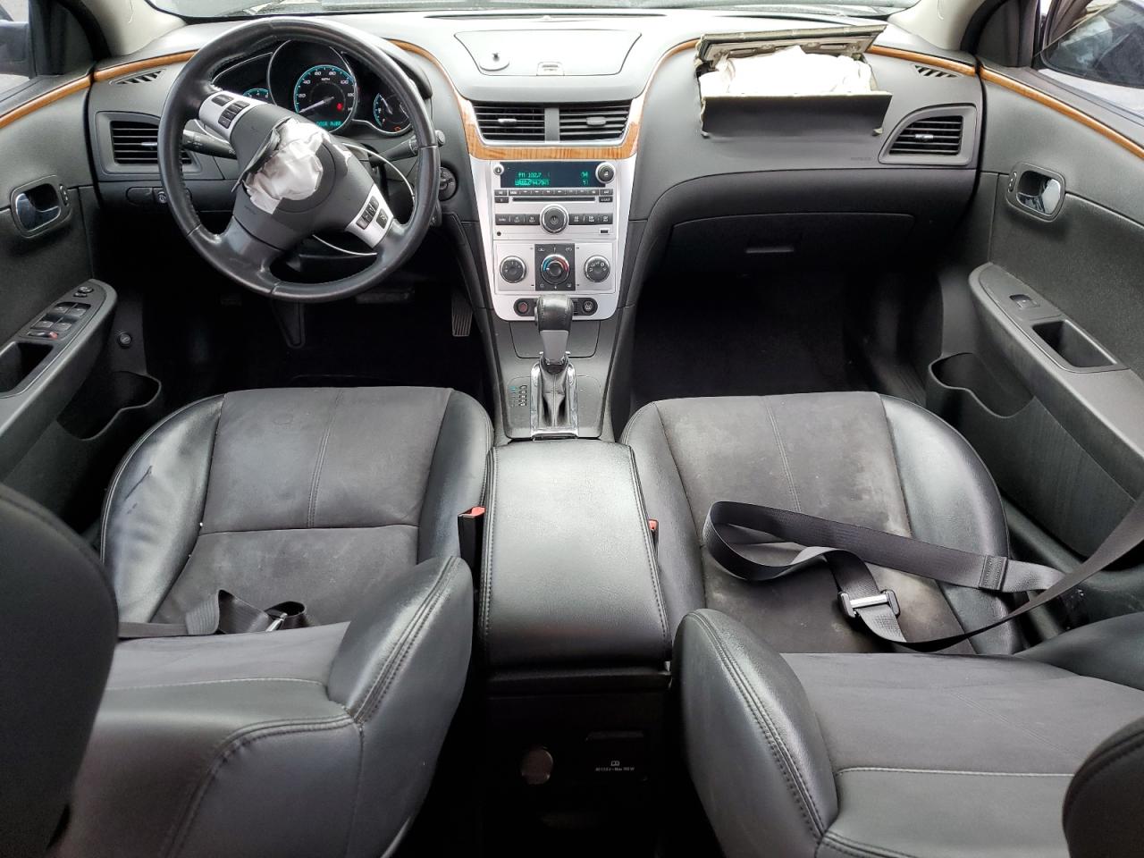2011 Chevrolet Malibu - Image 8