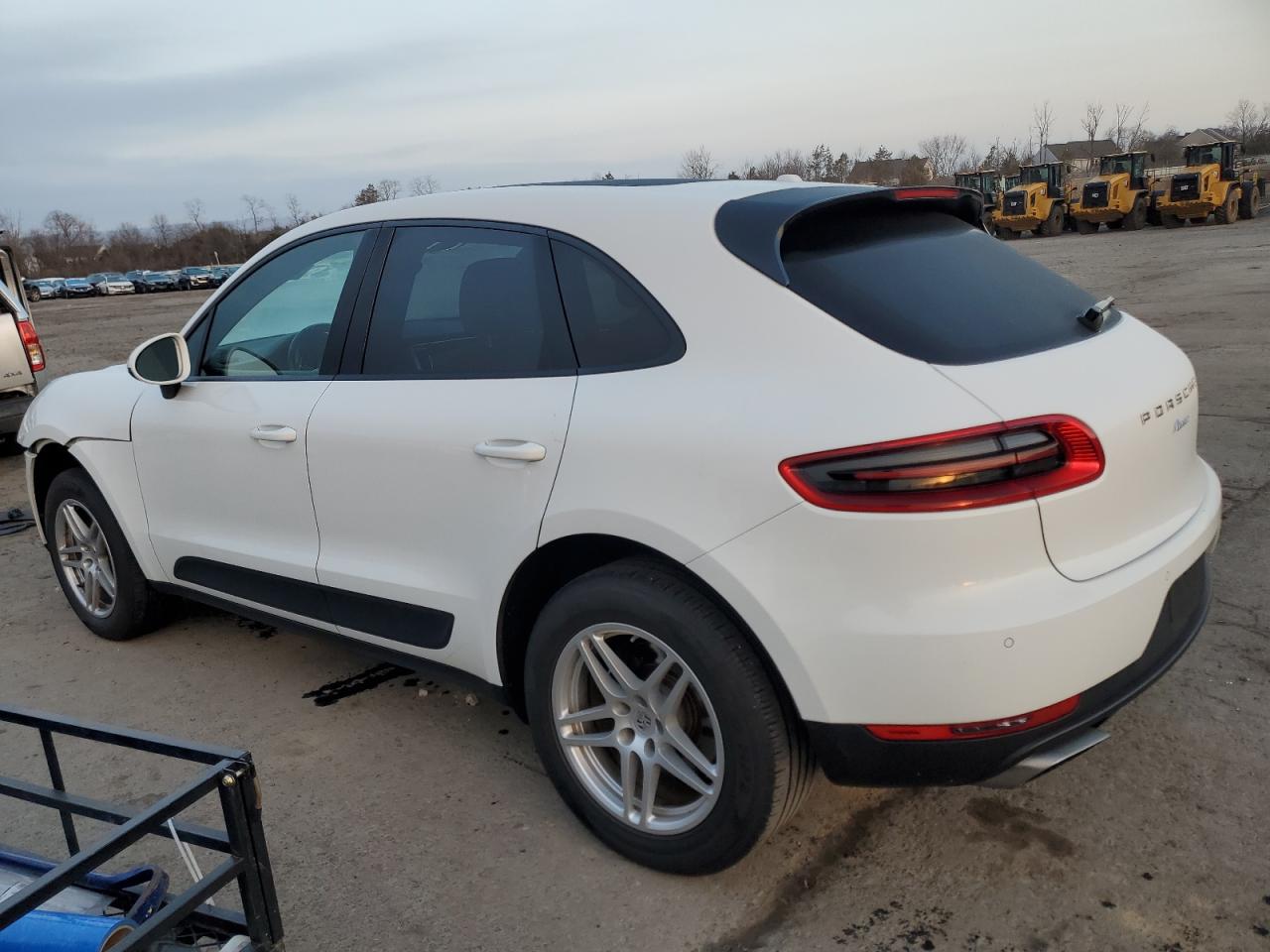 2018 Porsche Macan - Image 2