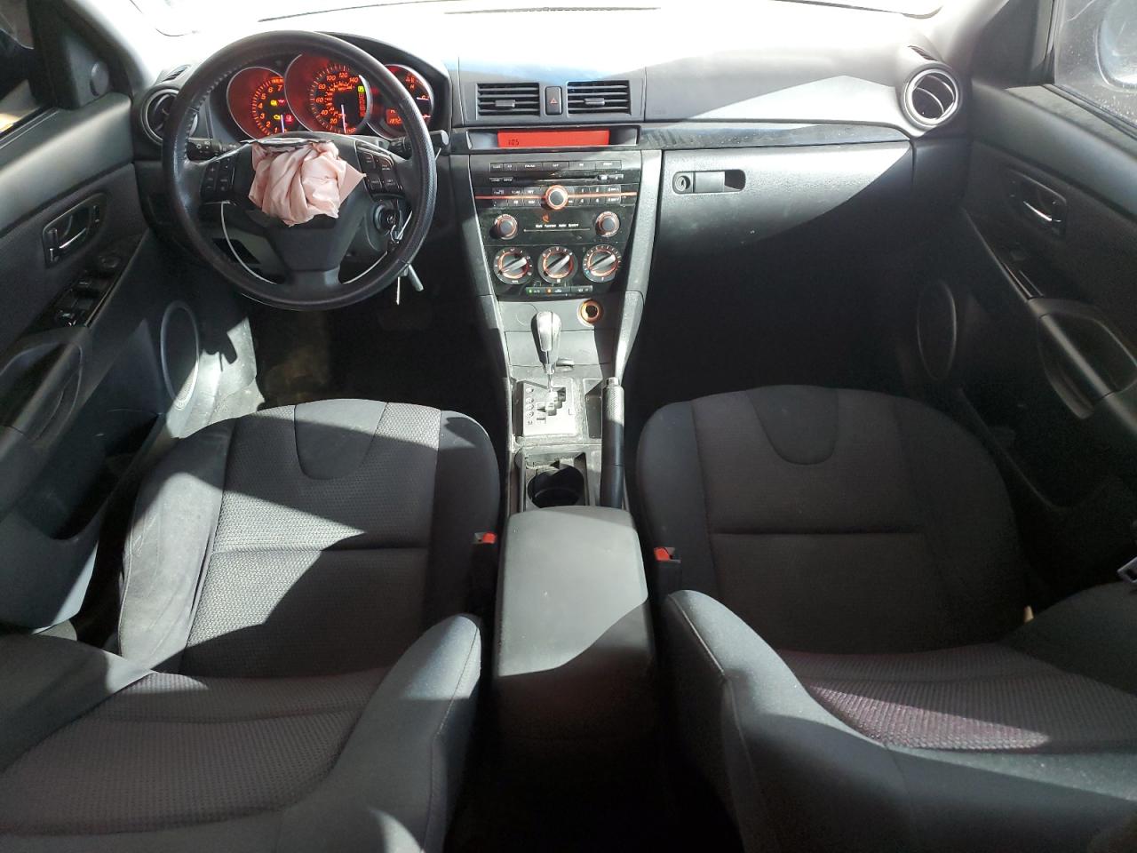 2009 Mazda 3 - Image 8