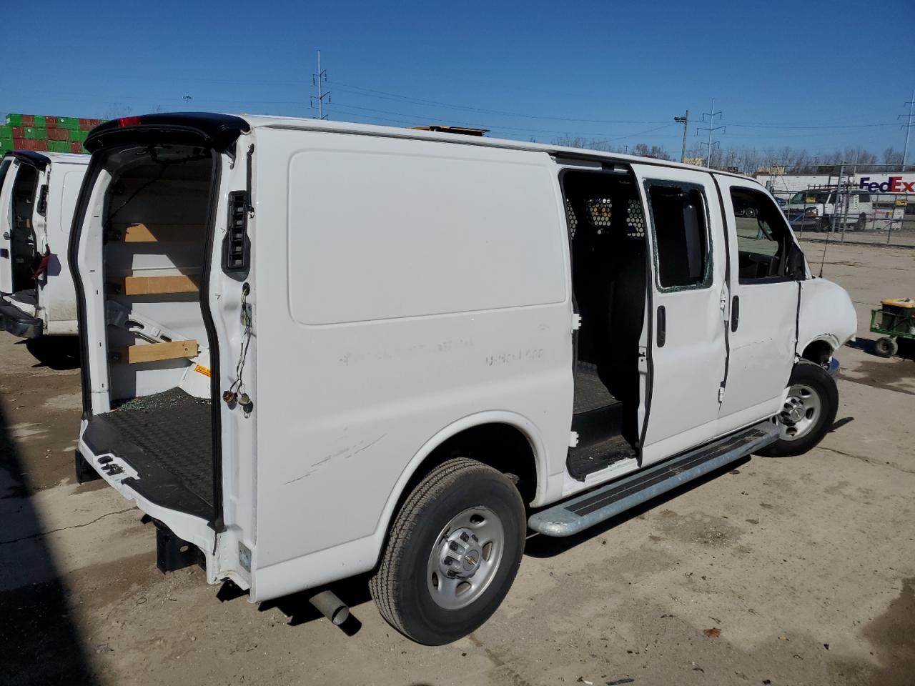 1GCWGAFP8R1271654 CHEVROLET EXPRESS 2024