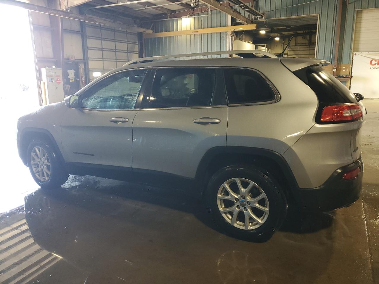 2014 Jeep Grand Cherokee - Image 2
