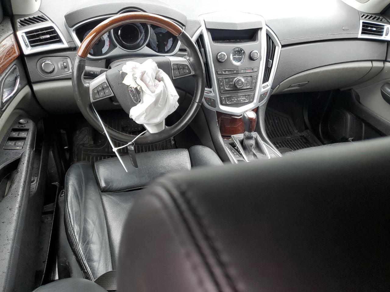 2011 Cadillac SRX - Image 8