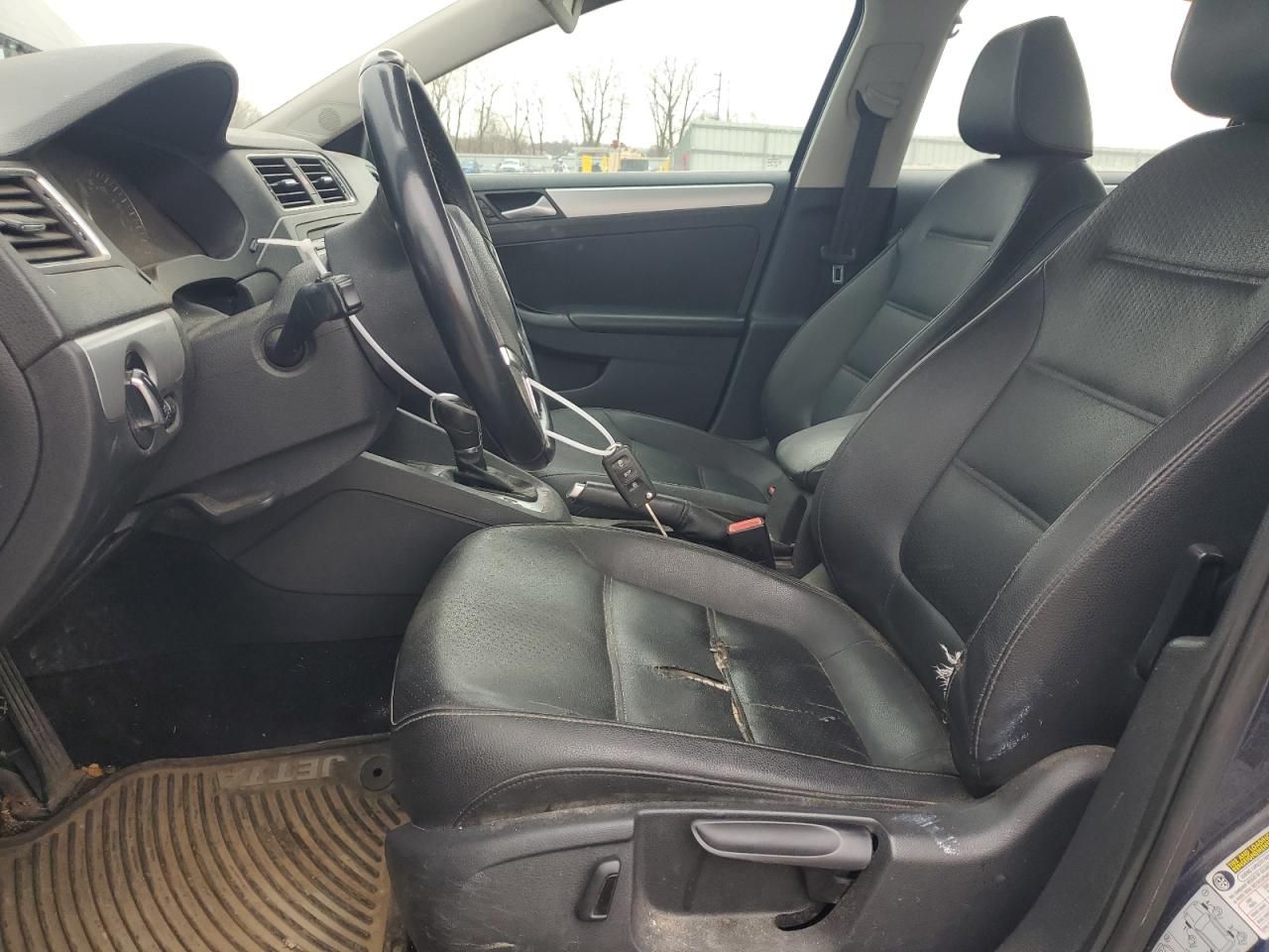 2014 Volkswagen Jetta - Image 7