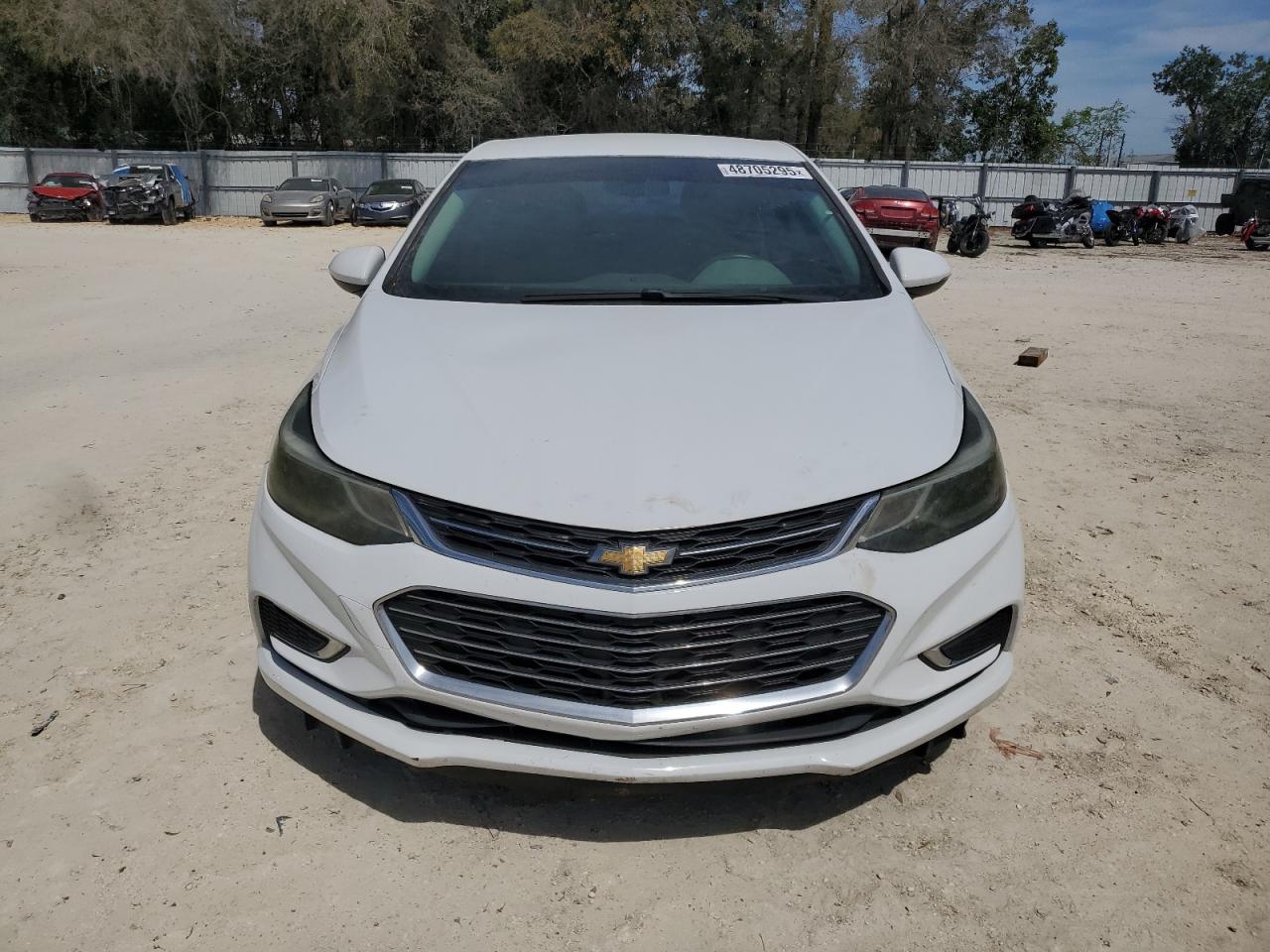 2017 Chevrolet Cruze - Image 5