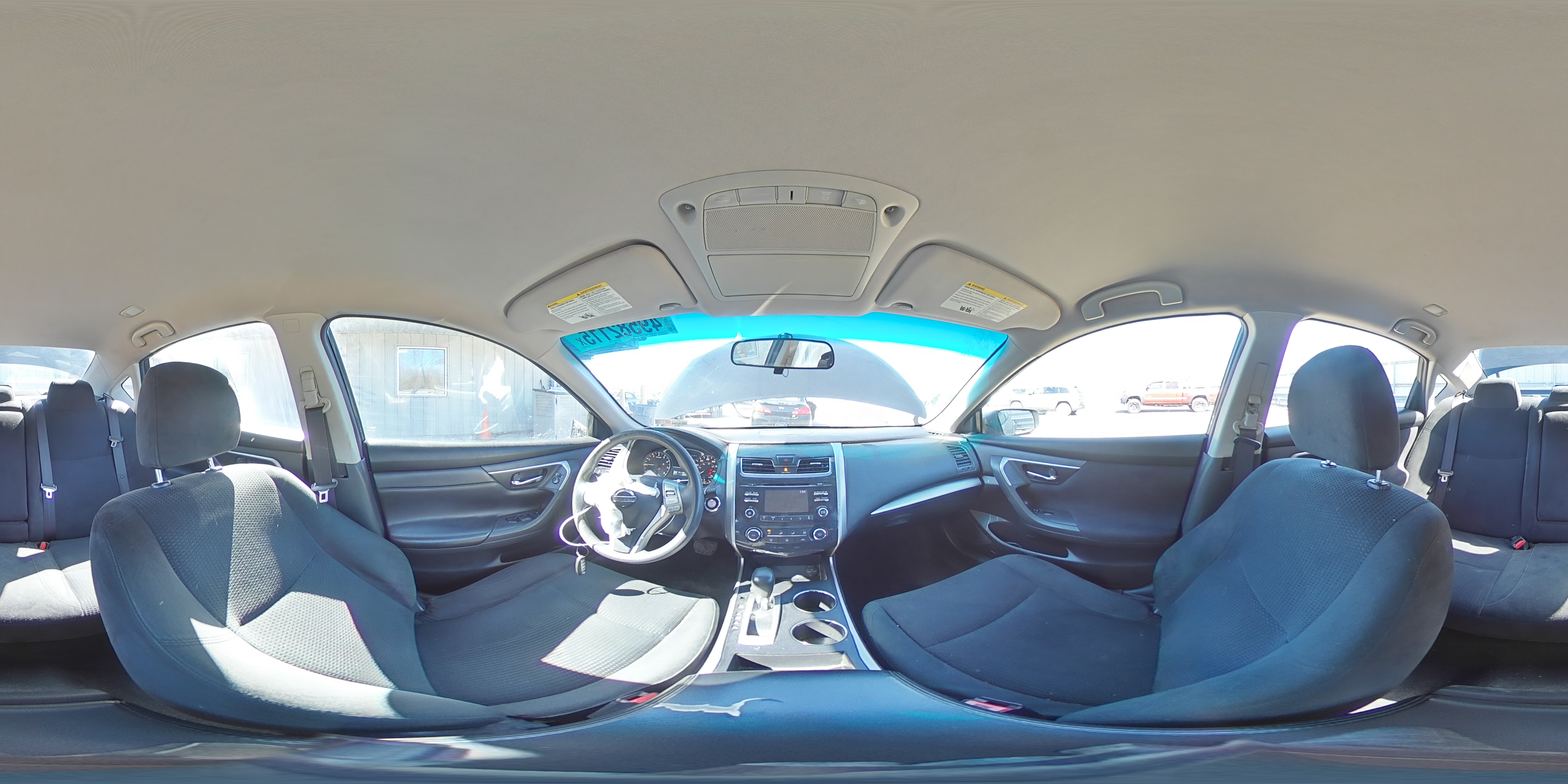 2015 Nissan Altima - Image 14