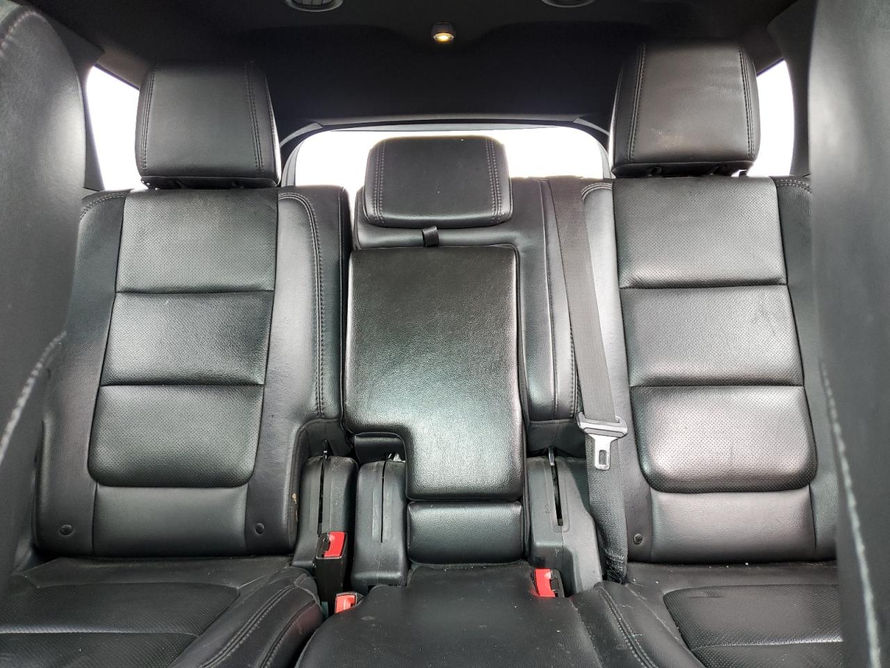 2013 Ford Explorer - Image 10