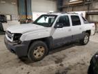 2003 Chevrolet Avalanche K1500 للبيع في Eldridge، IA - Front End