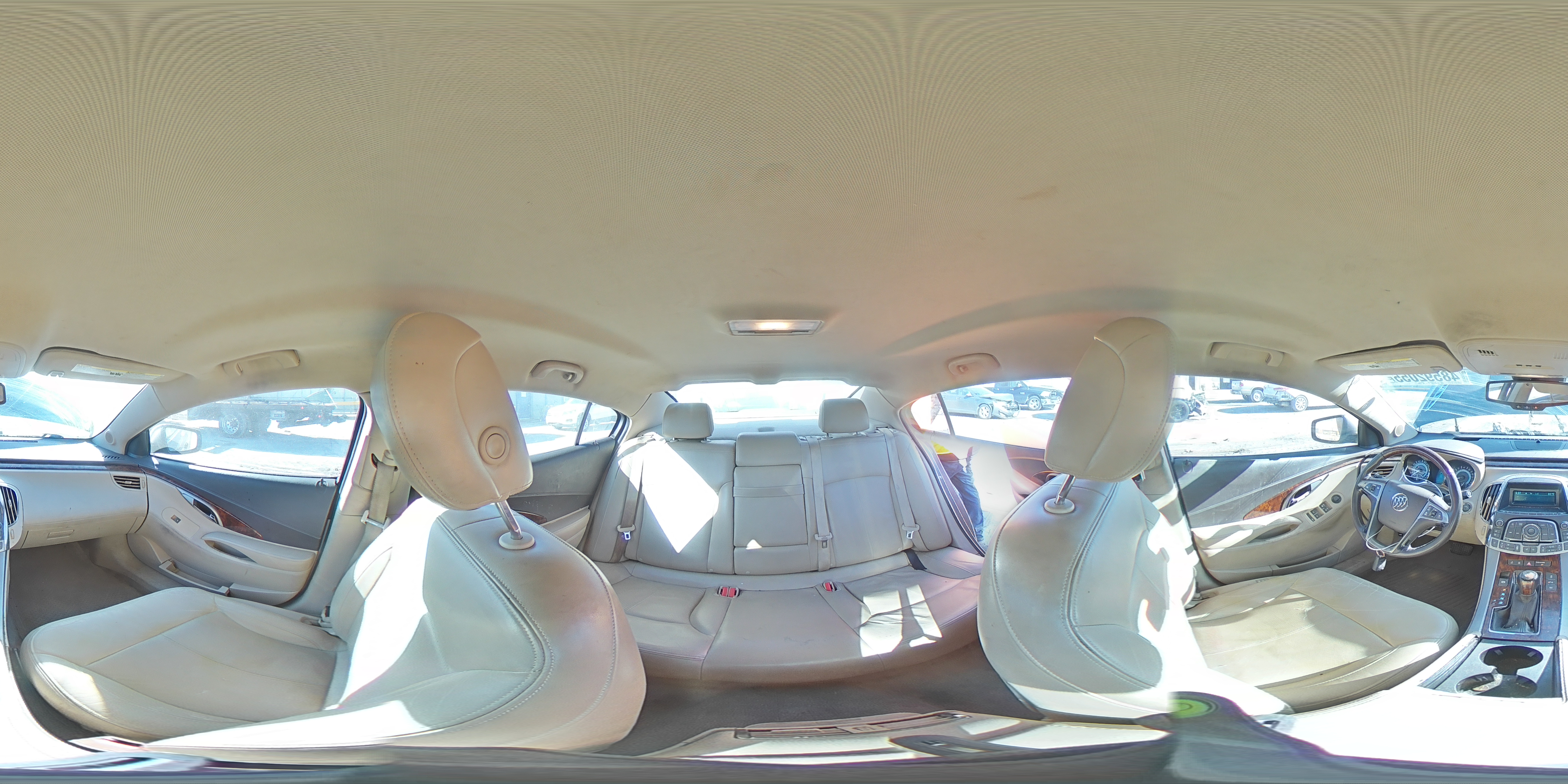 2011 Buick LaCrosse - Image 12