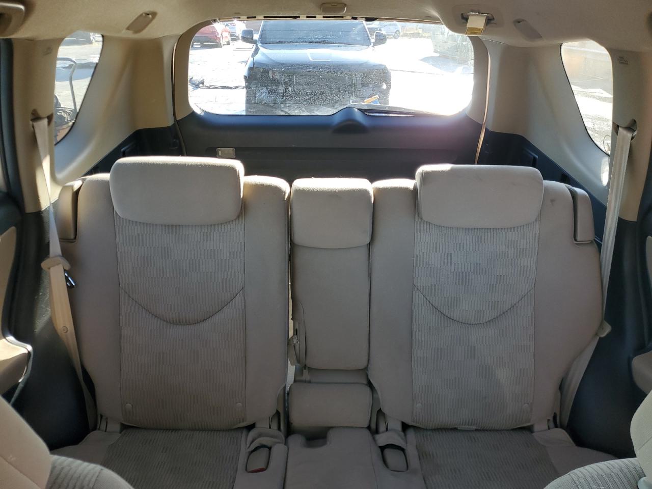 2011 Toyota RAV 4 - Image 10