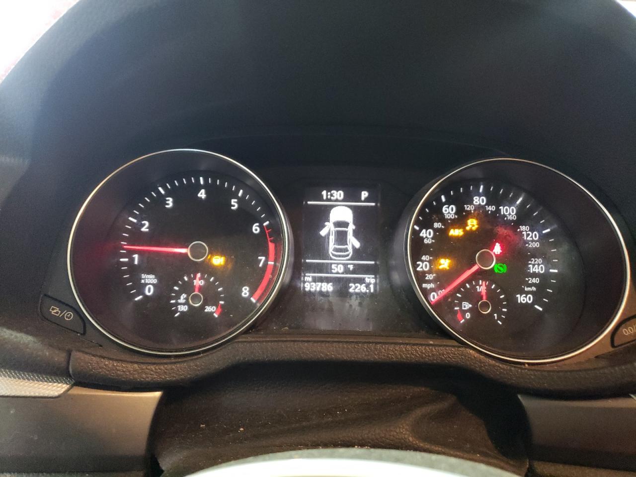 2017 Volkswagen Passat - Image 9