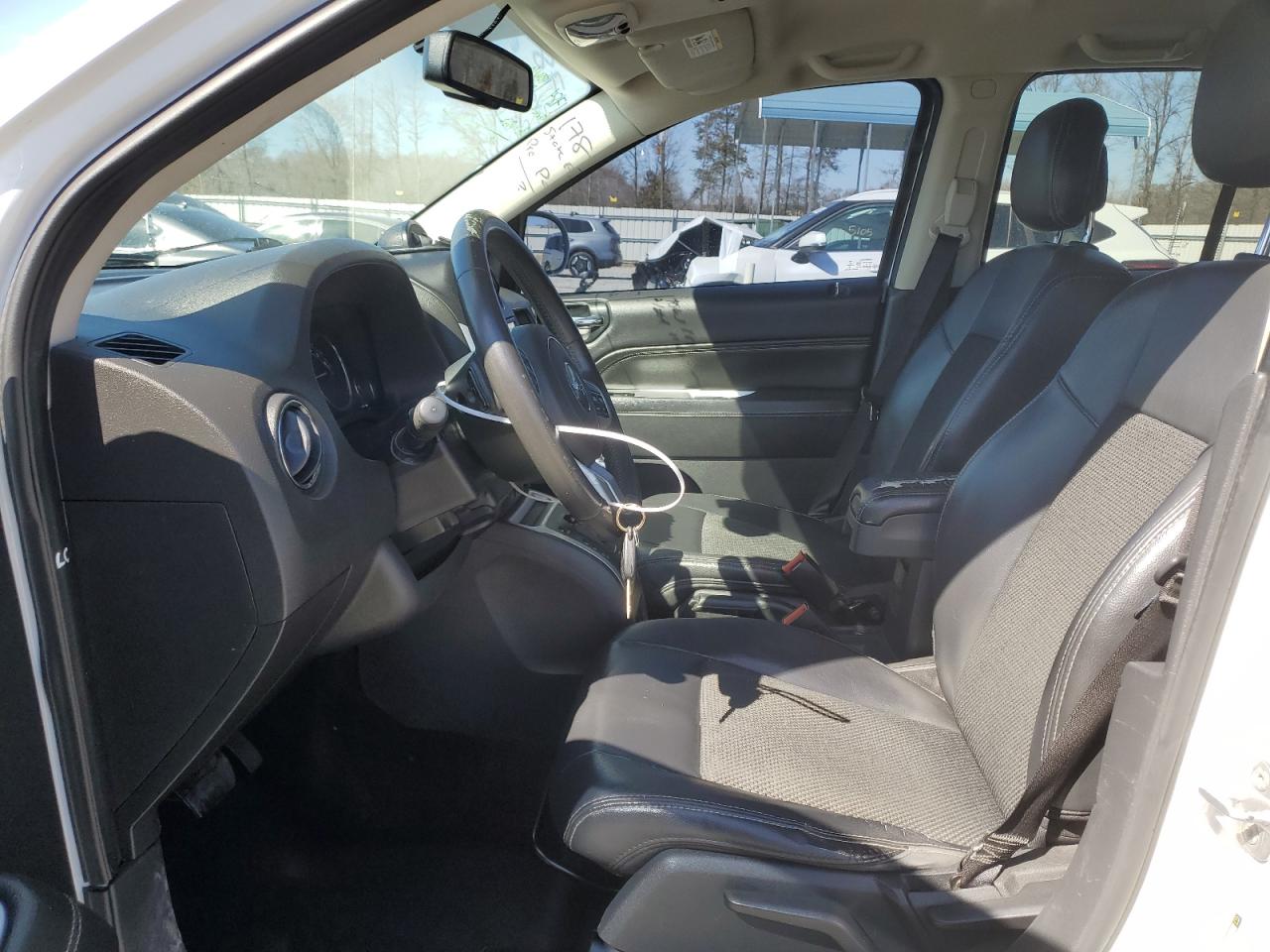 2014 Jeep Compass - Image 7