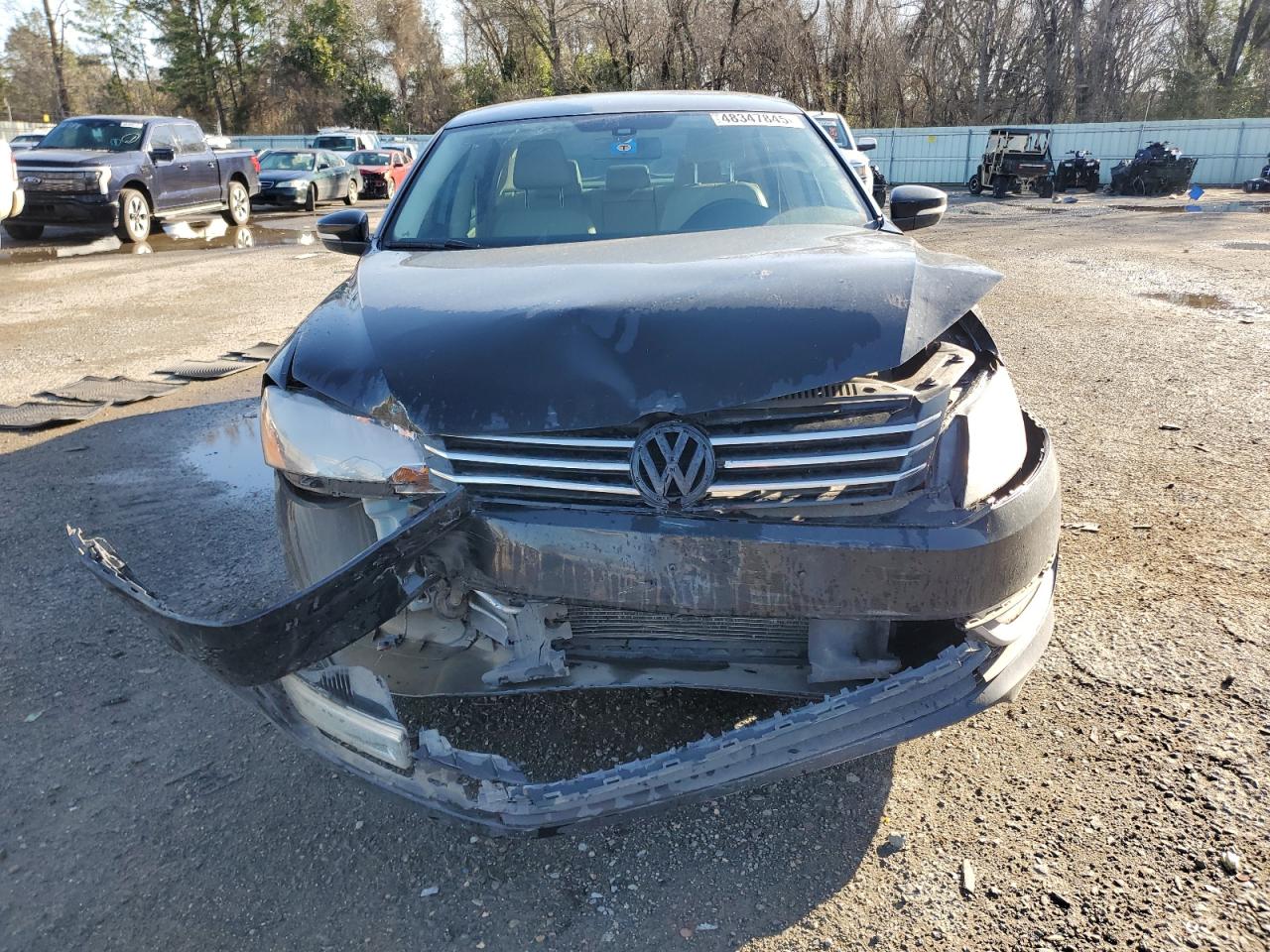 2015 Volkswagen Passat - Image 5