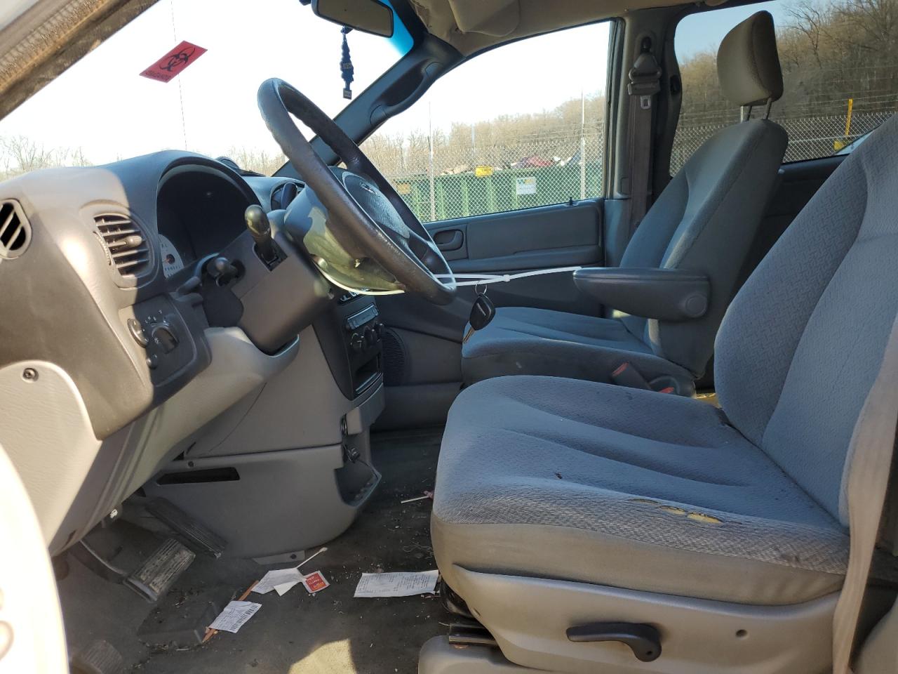2005 Dodge Caravan - Image 7