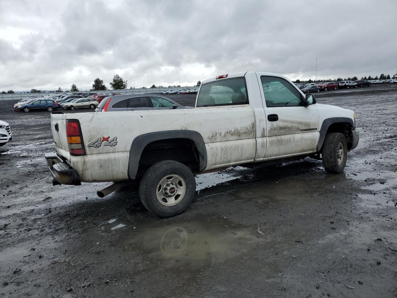 2004 GMC Sierra - Image 3