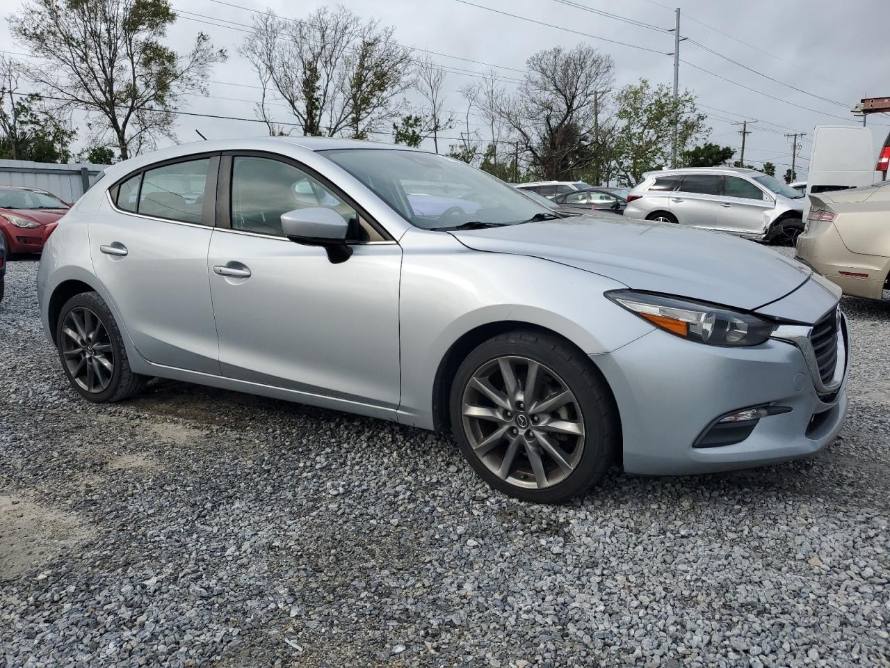 2018 Mazda 3 - Image 4
