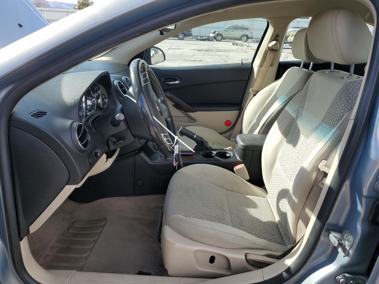 2009 Pontiac G6 - Image 7