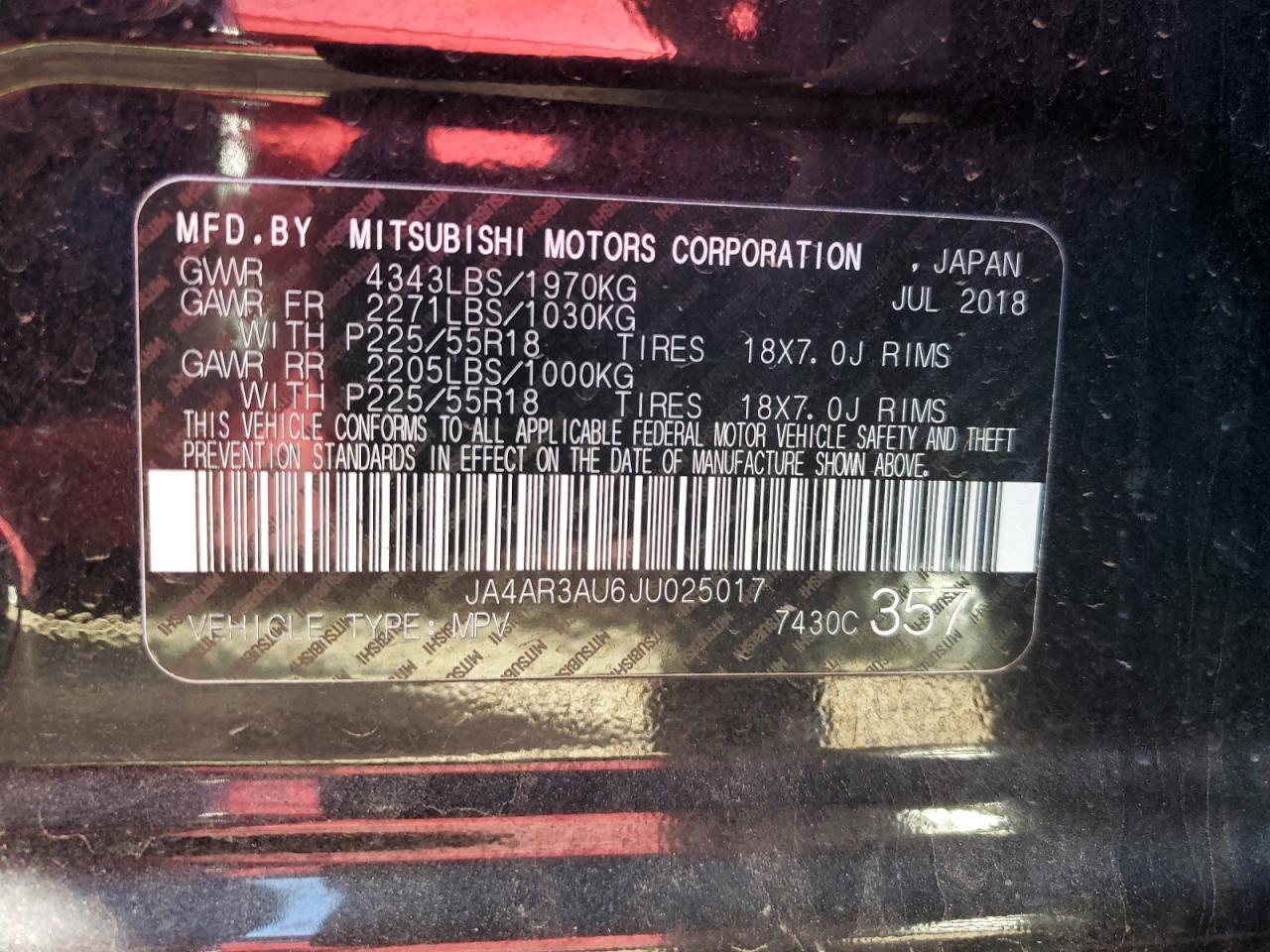 2018 Mitsubishi Outlander - Image 14