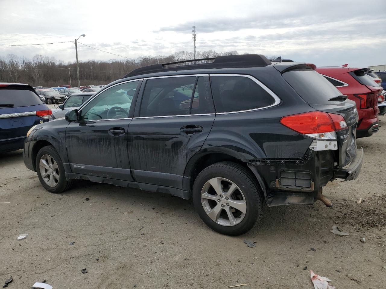 2014 Subaru Outback - Image 2