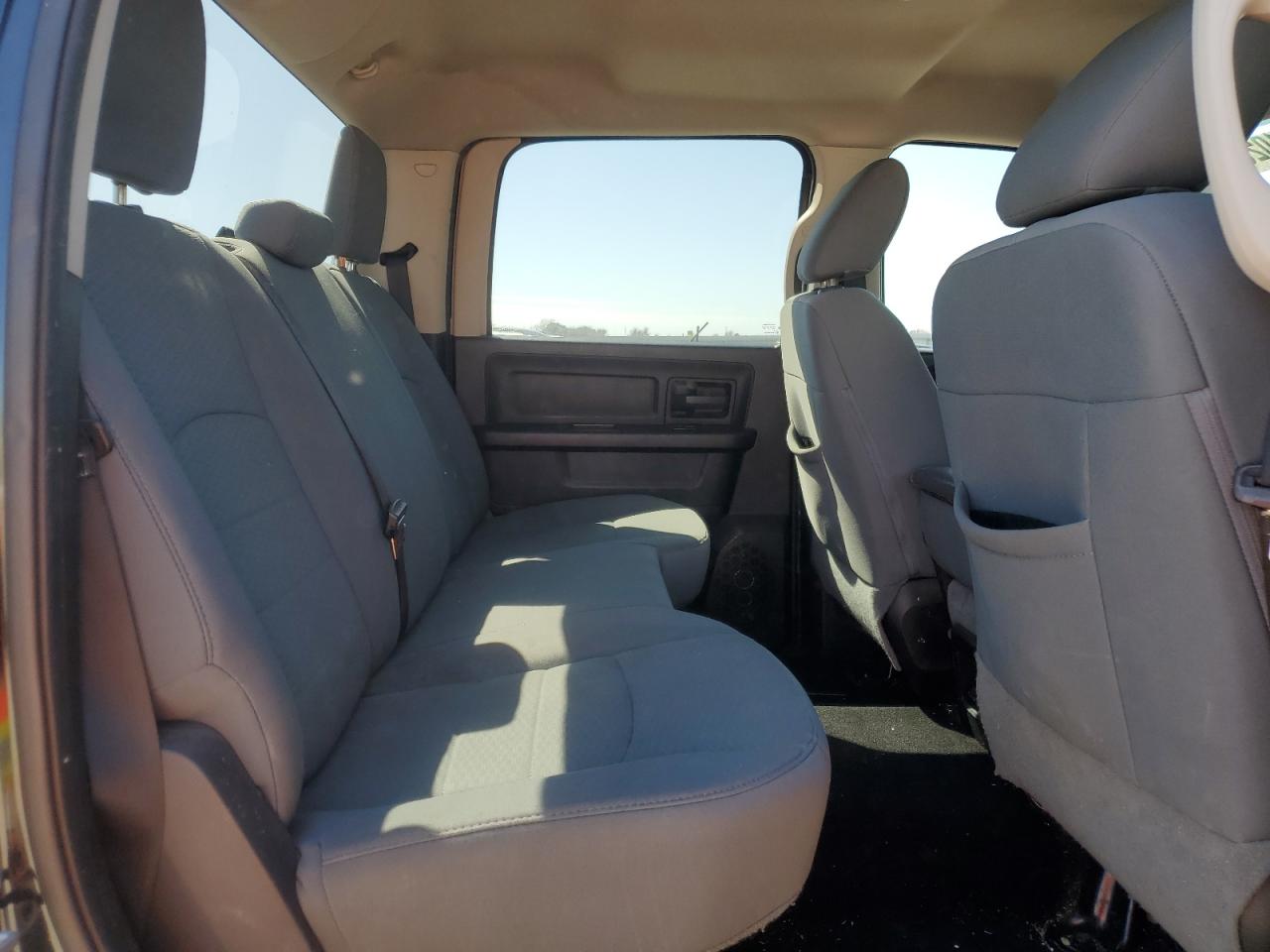 2013 RAM 1500 - Image 10