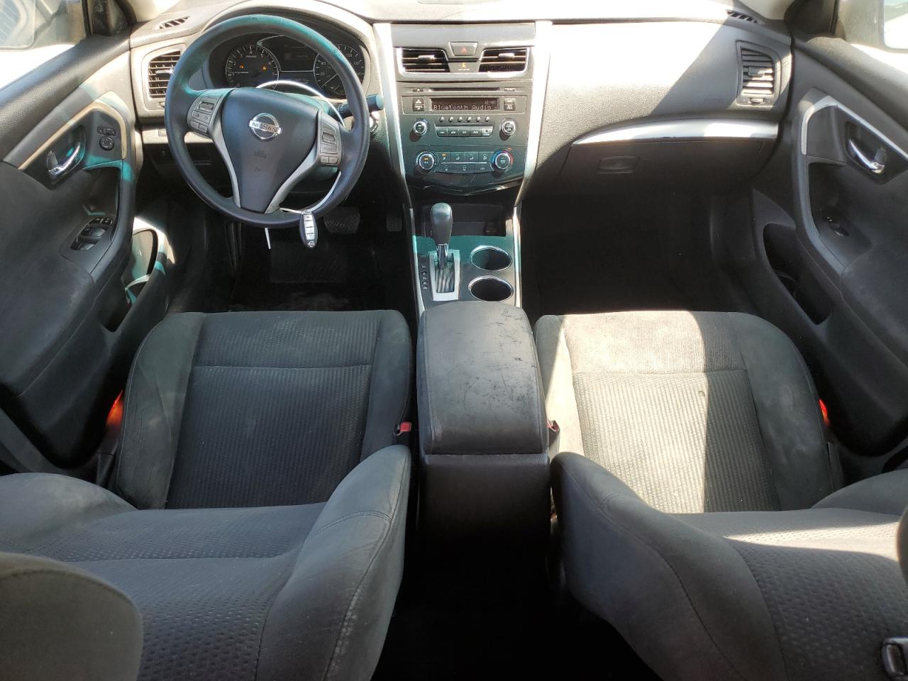 2015 Nissan Altima - Image 8