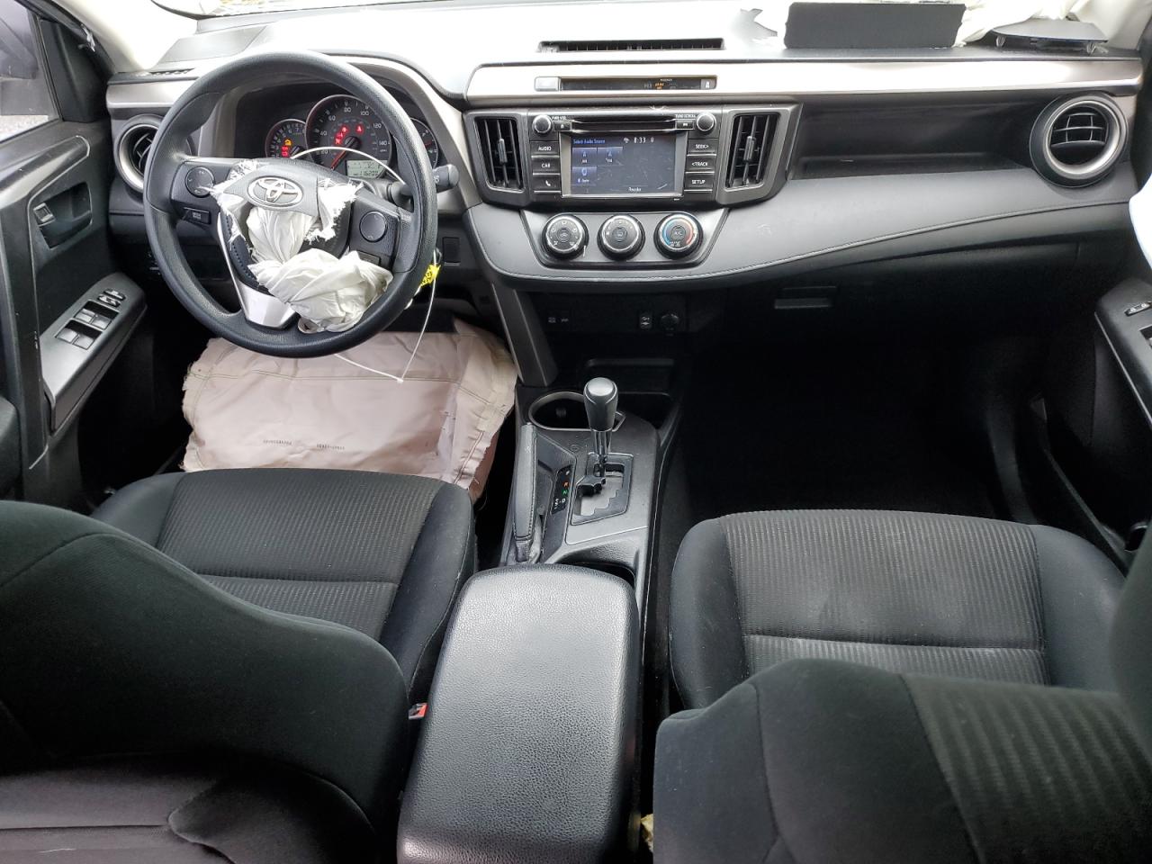 2016 Toyota RAV 4 - Image 8