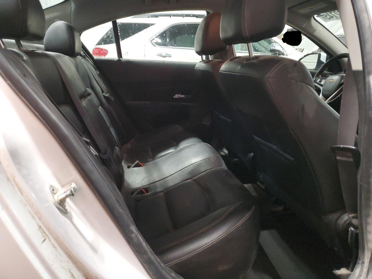 2016 Chevrolet Cruze - Image 10