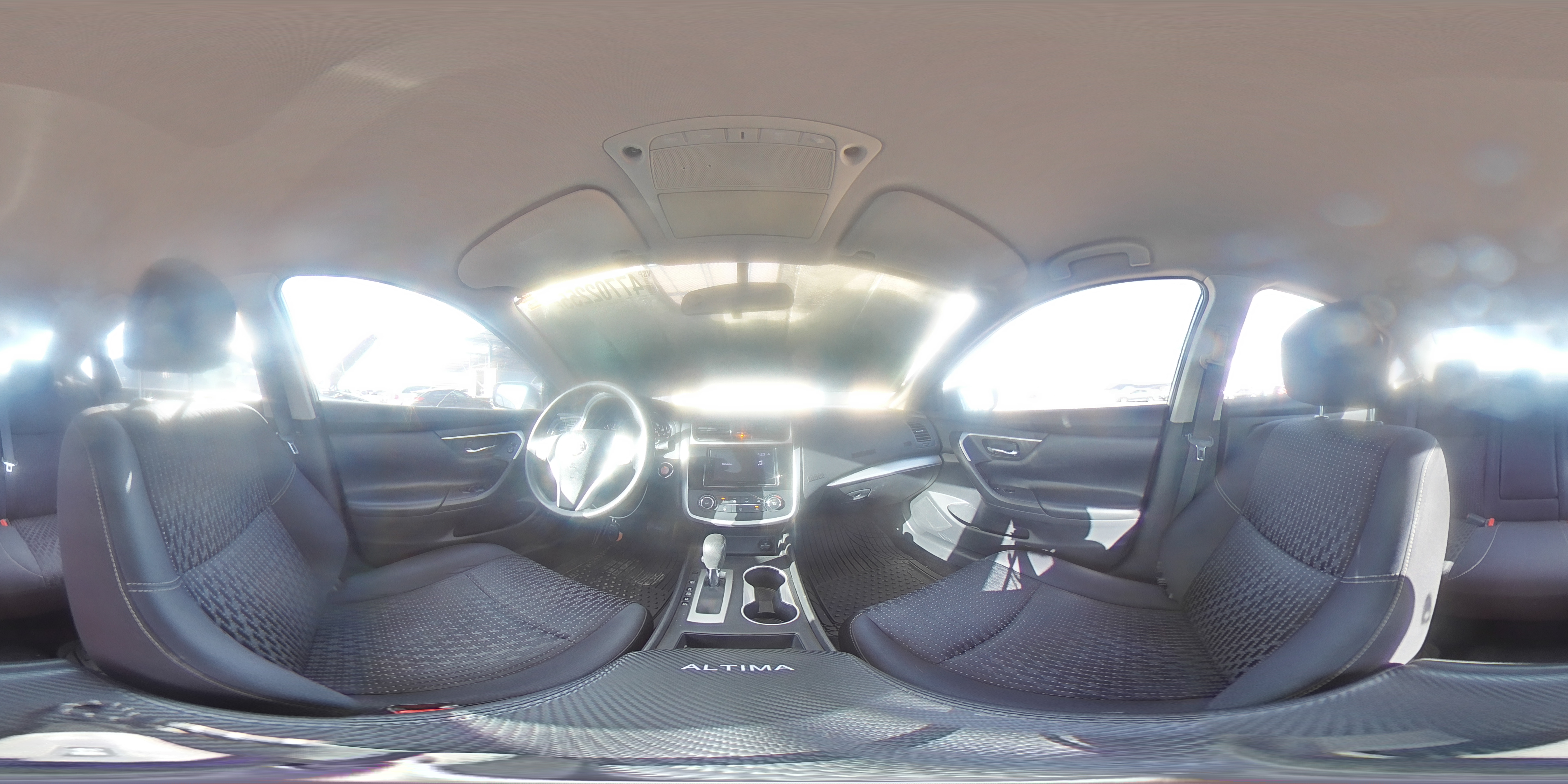 2016 Nissan Altima - Image 13