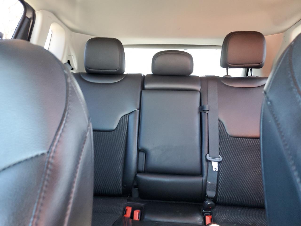 2020 Jeep Compass - Image 10