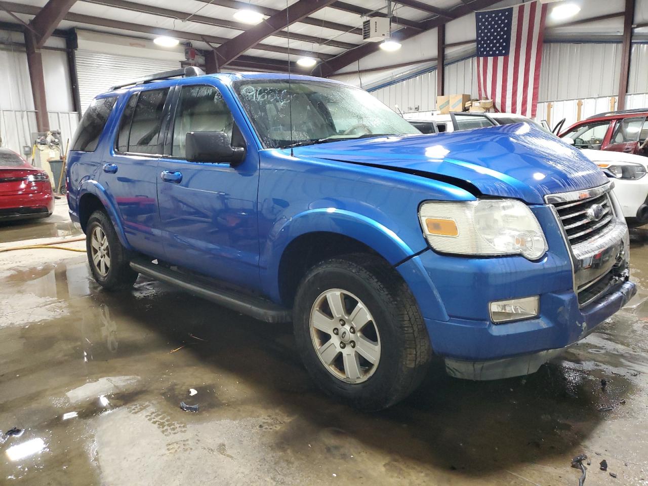 2010 Ford Explorer - Image 4