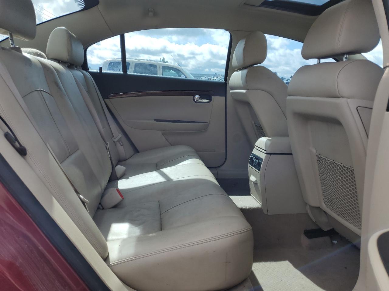 2007 Saturn Aura - Image 10