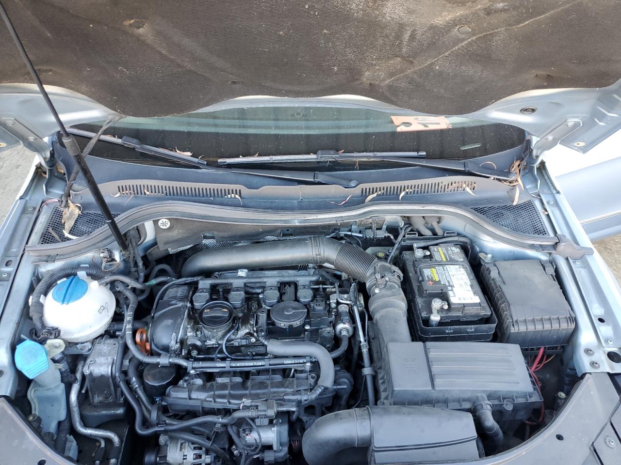 2012 Volkswagen Passat CC - Image 11