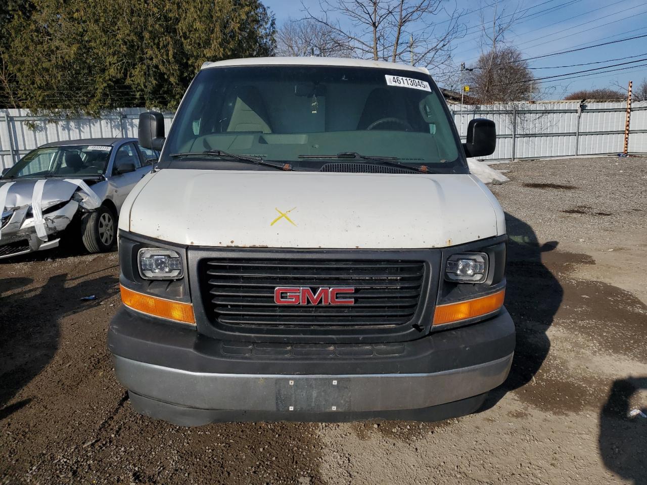 2017 GMC Savana - Image 5