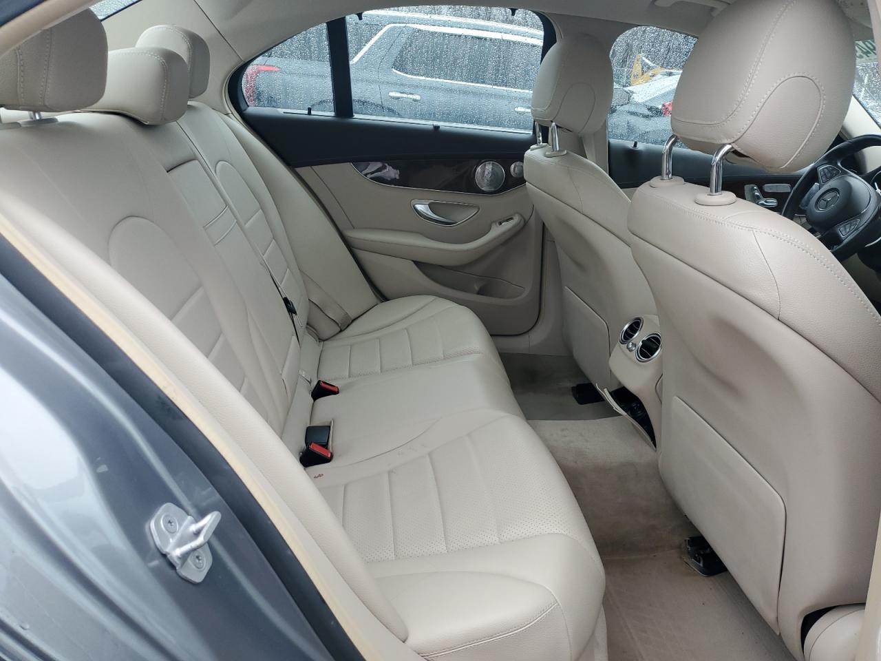 2015 Mercedes-Benz C-klasse - Image 10