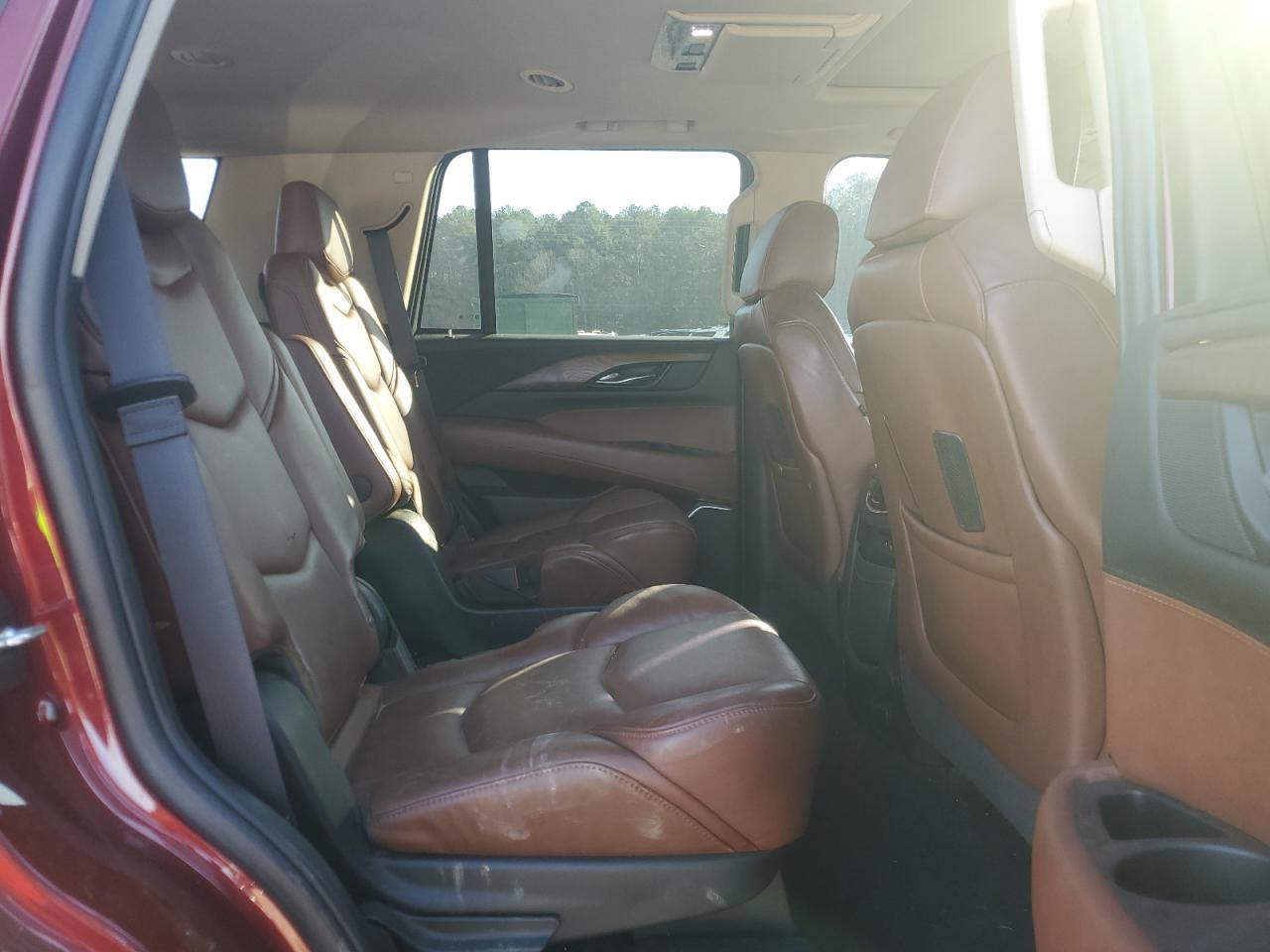 2020 Cadillac Escalade - Image 12