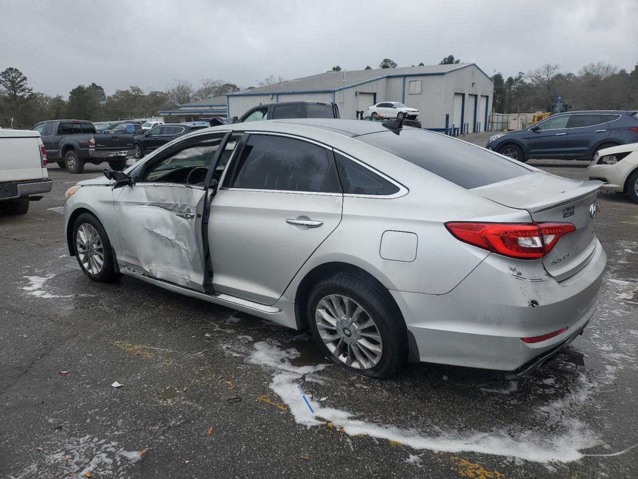 2015 Hyundai Sonata - Image 2