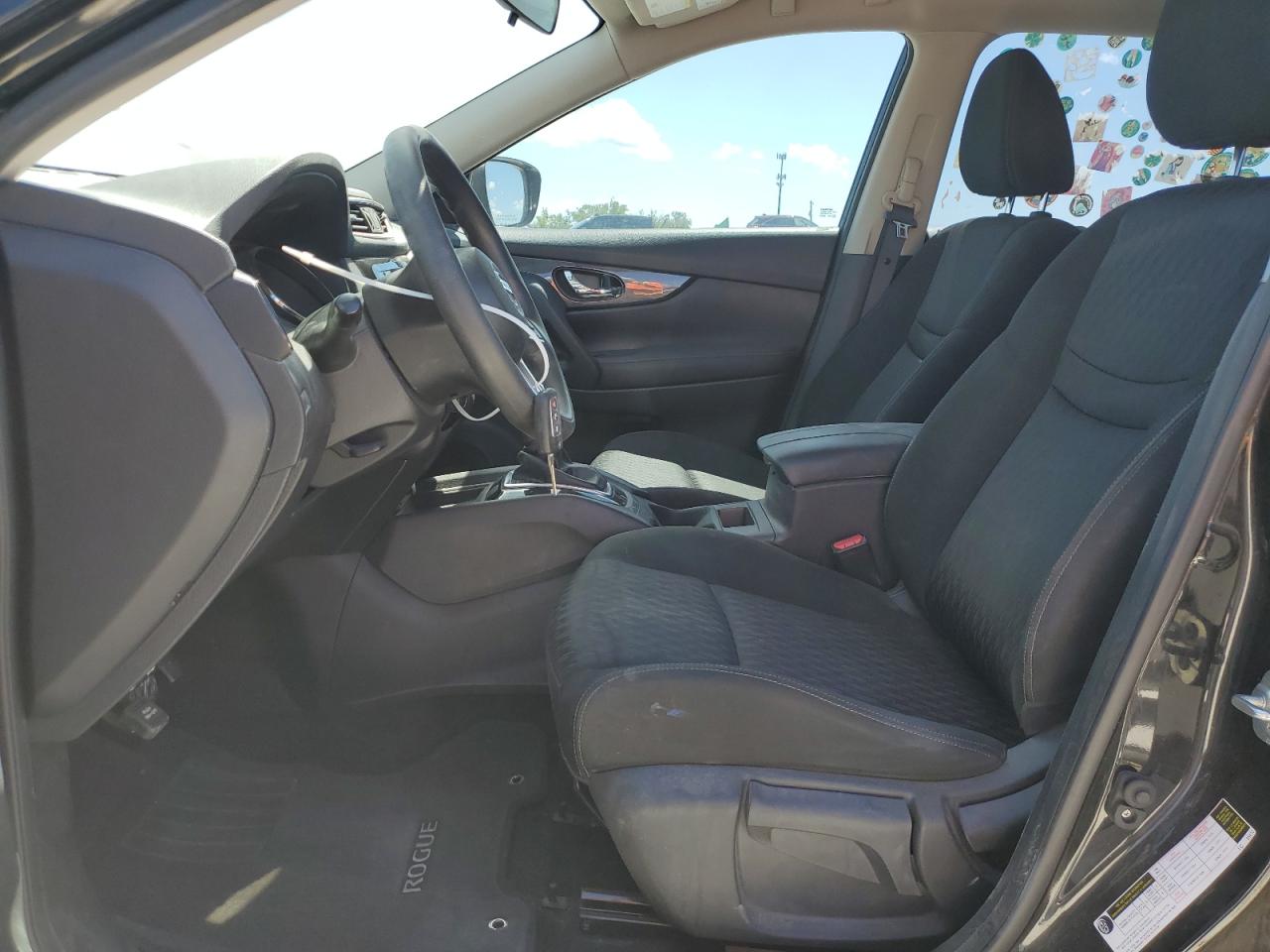 KNMAT2MT0HP613492 NISSAN ROGUE 2017