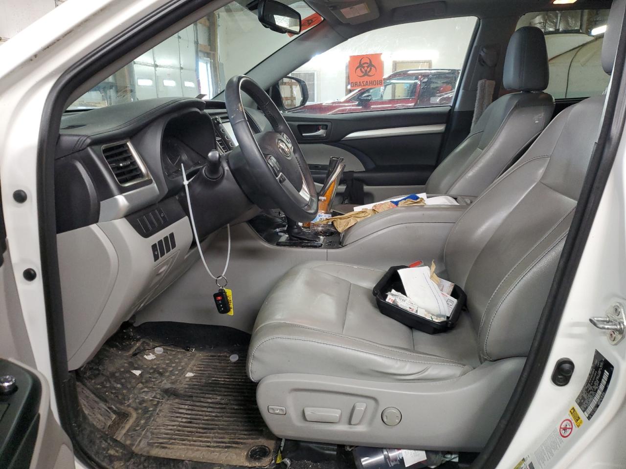 2016 Toyota Highlander - Image 7