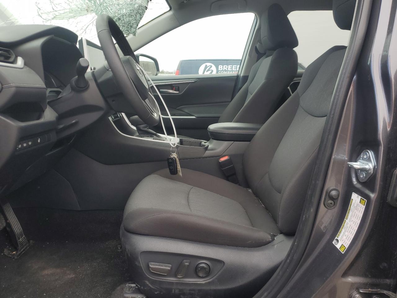 2024 Toyota RAV 4 - Image 7