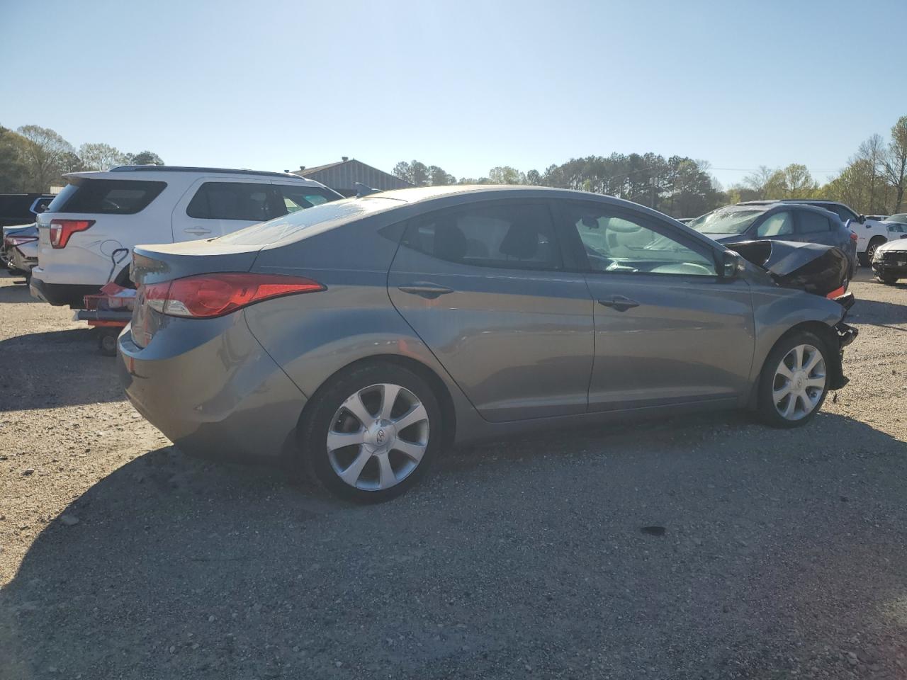 2013 Hyundai Elantra - Image 3