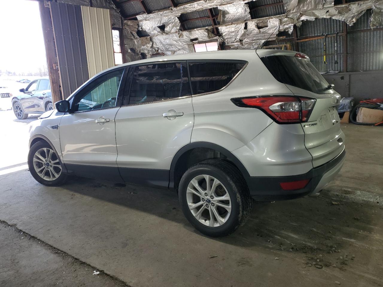 1FMCU9G94HUB83560 FORD ESCAPE 2017