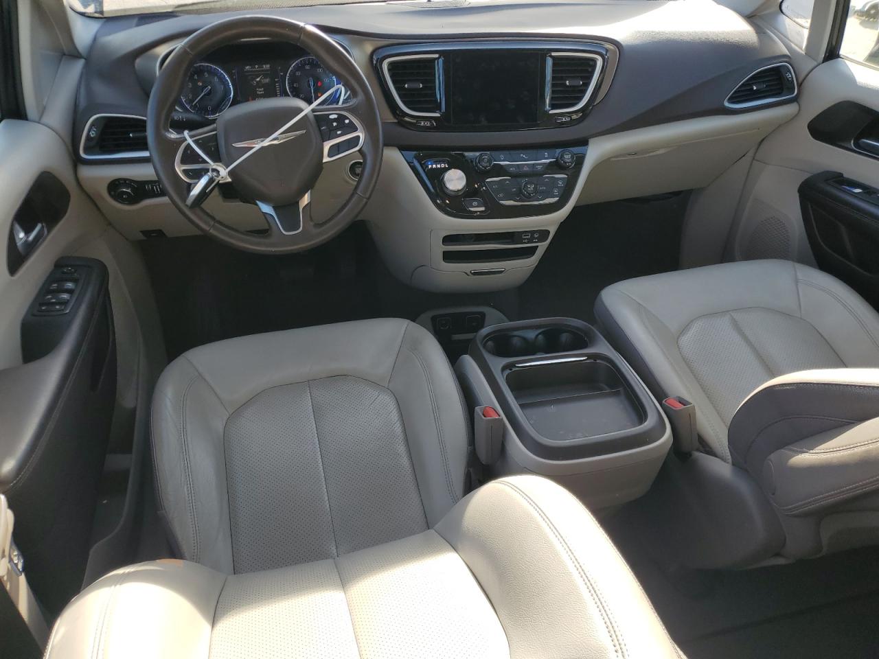 2018 Chrysler Pacifica - Image 8