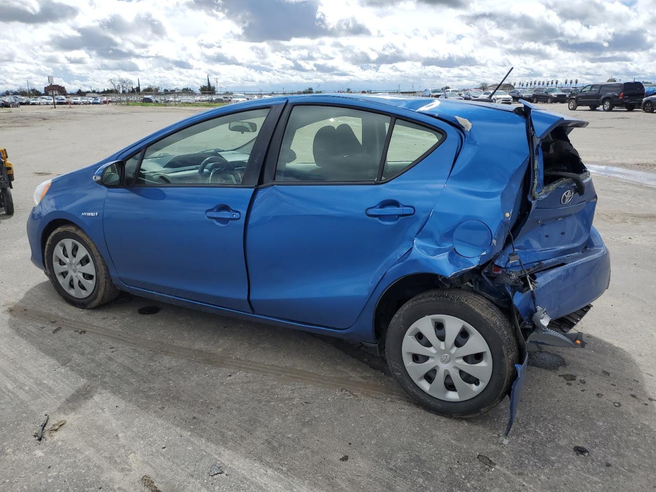 2014 Toyota Prius - Image 2