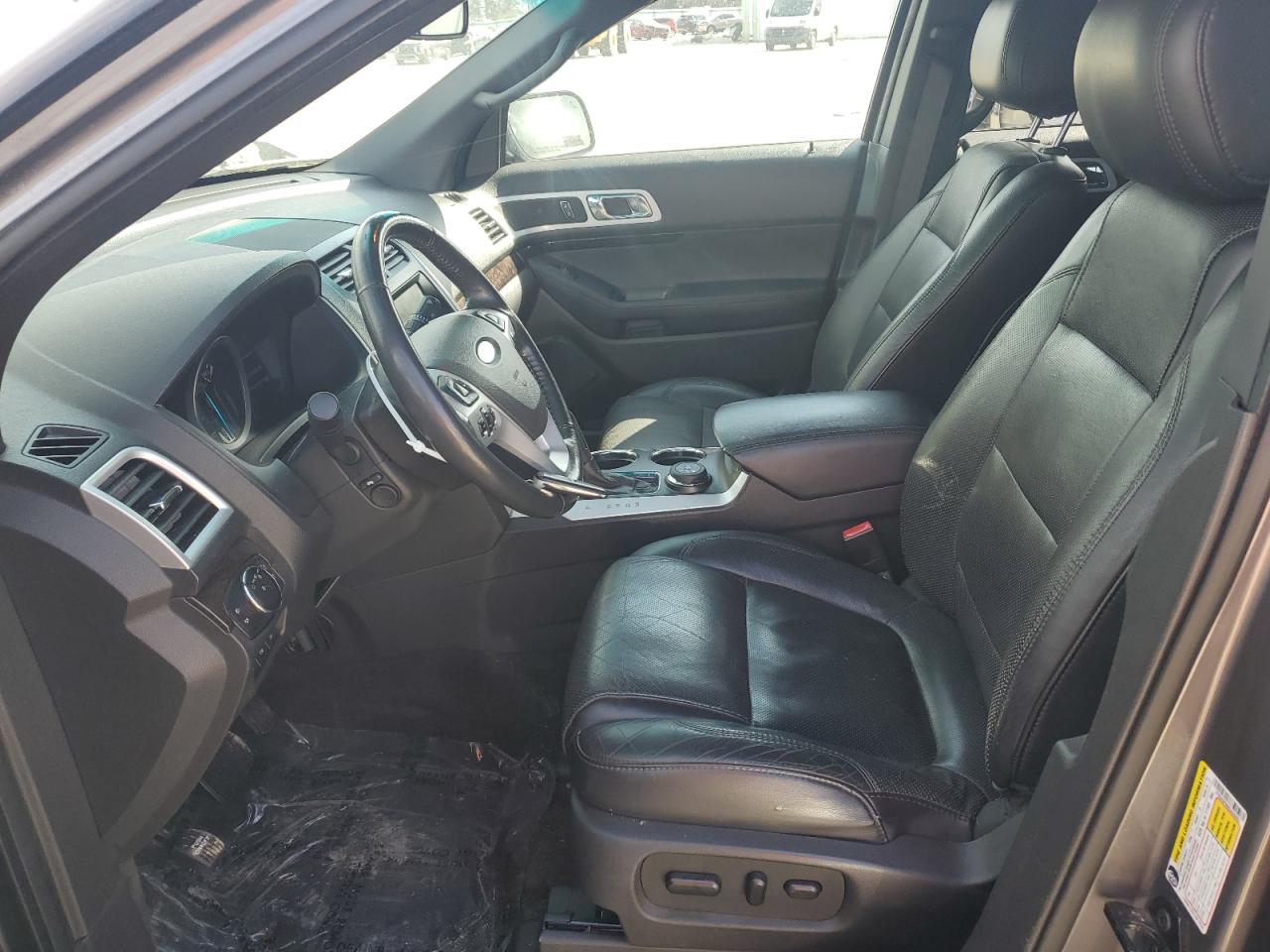2014 Ford Explorer - Image 7