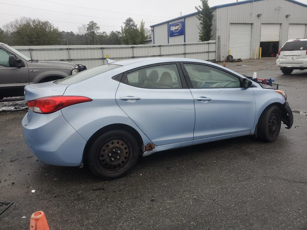 2013 Hyundai Elantra - Image 3