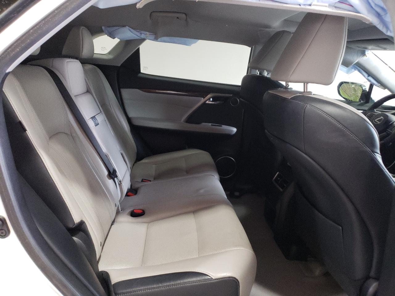 2016 Lexus RX - Image 12